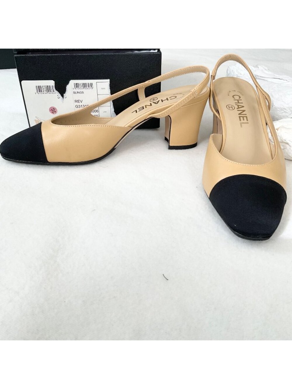 CHANEL Interlocking TWO tone beige Leather Slingback Pumps heels SZ37.5 US7